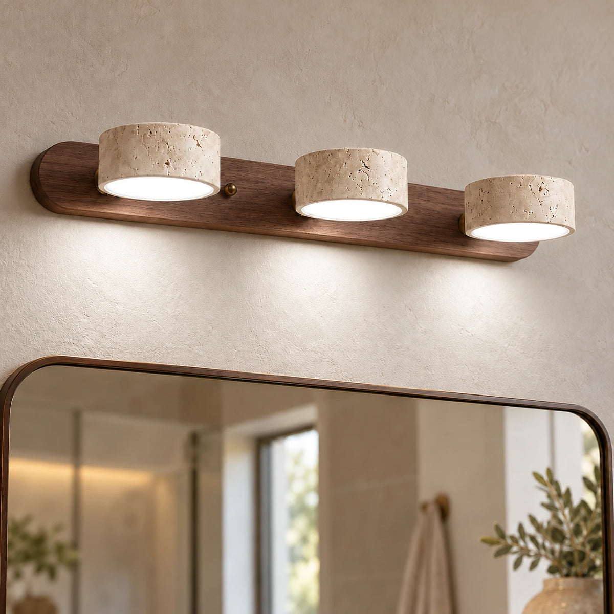 Applique Bastien en travertin — Noyer – 3 têtes / Blanc neutre 4200K